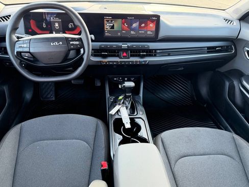 Used 2025 Kia K4 FWD image 11