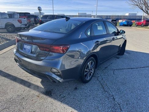 Used 2023 Kia Forte LXS image 8