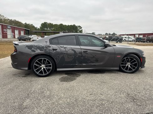 Used 2018 Dodge Charger R/T Scat Pack w/ Driver Confidence Group image 8