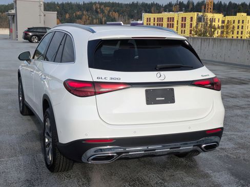 Used 2026 Mercedes-Benz GLC 300 4MATIC image 8