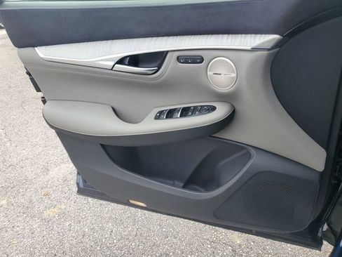 Used 2023 INFINITI QX50 Sensory image 21