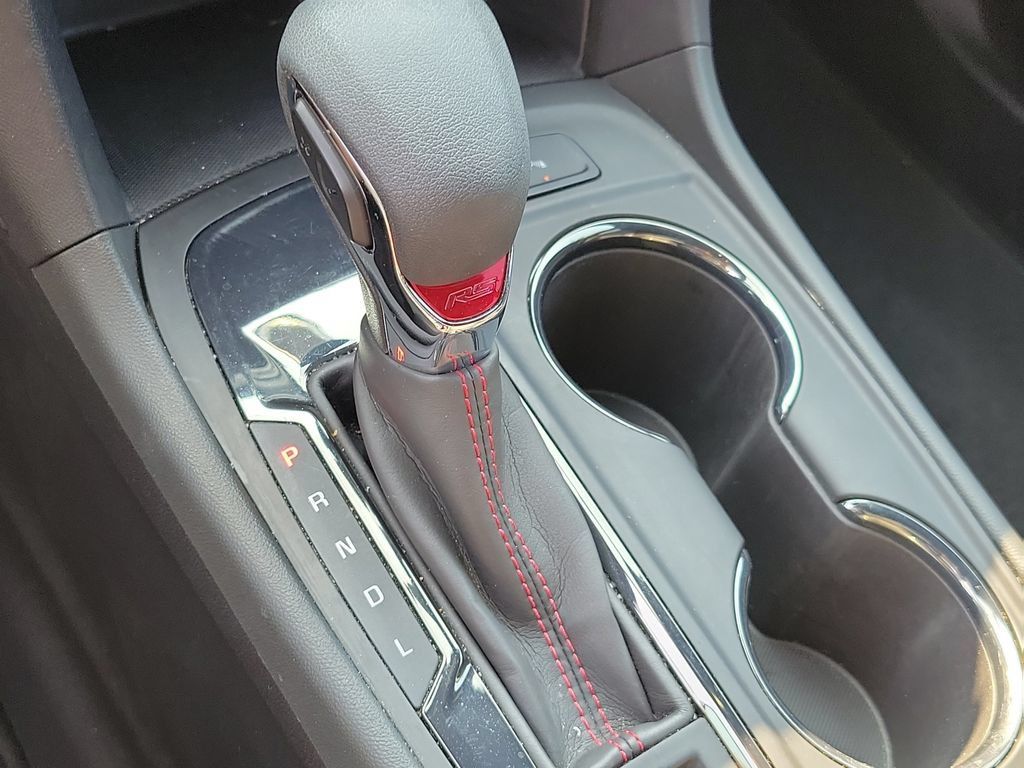 Used 2023 Chevrolet Equinox RS FWD image 34