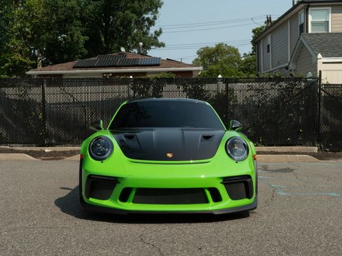Used 2019 Porsche 911 GT3 RS RWD image 2