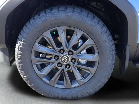 New 2026 Toyota Land Cruiser image 9