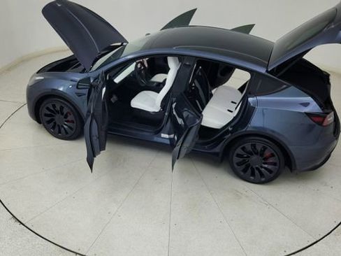 Used 2023 Tesla Model Y Performance image 83