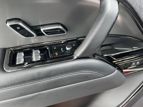 Used 2024 Land Rover Range Rover Sport Dynamic SE image 11