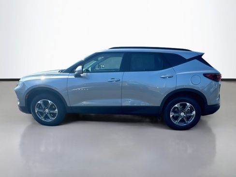 Used 2024 Chevrolet Blazer LT w/ Convenience Package FWD image 4