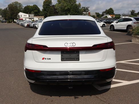Used 2024 Audi SQ8 e-tron Prestige w/ Prestige Package AWD/4WD image 7