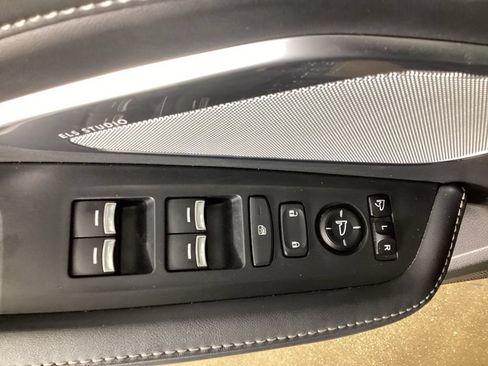 Used 2020 Acura RDX AWD w/ Advance Package image 16