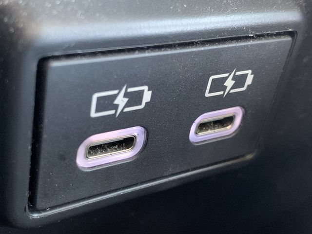 Used 2023 Toyota RAV4 XLE Premium AWD/4WD image 29