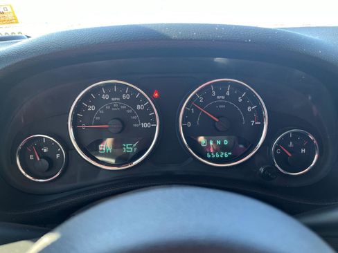 Used 2017 Jeep Wrangler Unlimited Sport w/ Connectivity Group image 15