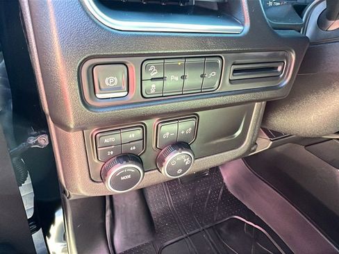 Used 2021 Chevrolet Tahoe Z71 image 26