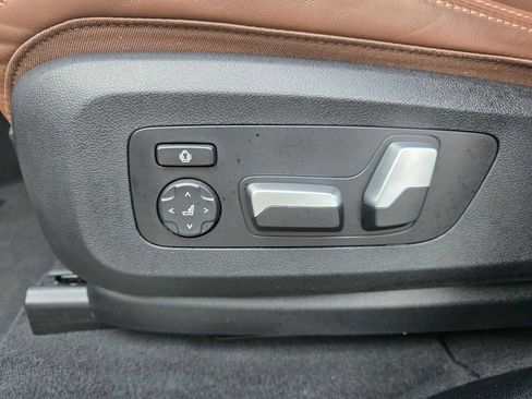 Used 2024 BMW X5 xDrive40i w/ Parking Assistance Package image 23