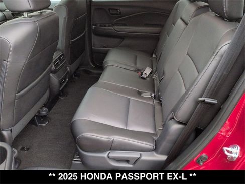 Used 2025 Honda Passport EX-L image 24