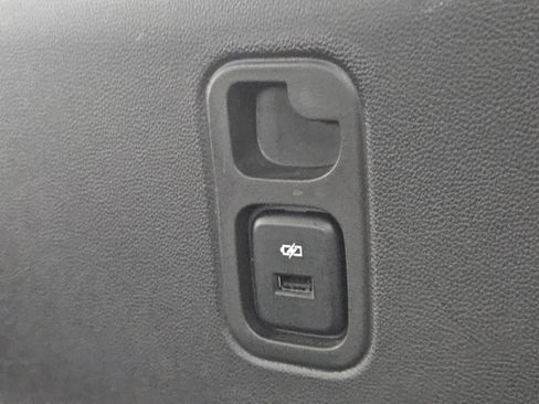 Used 2023 Chevrolet Traverse High Country w/ LPO, Floor Liner Package AWD/4WD image 36