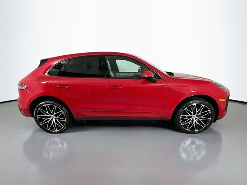 Certified 2023 Porsche Macan AWD/4WD image 8