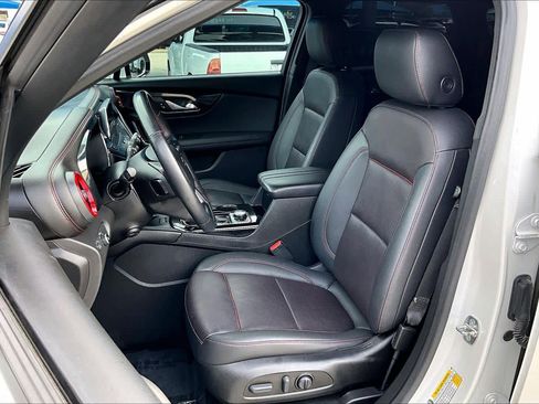 Used 2022 Chevrolet Blazer RS w/ Enhanced Convenience Package image 8