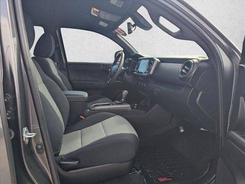 Used 2023 Toyota Tacoma TRD Sport w/ Technology Package RWD image 18