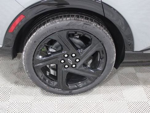 New 2026 Chevrolet Equinox EV RS image 40