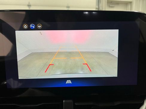 New 2026 Chevrolet Equinox LT w/ LPO, Floor Liner Package image 17