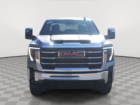 New 2026 GMC Sierra 2500 SLT image 9
