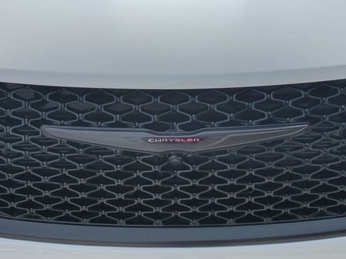 New 2026 Chrysler Pacifica Limited w/ S Appearance Package FWD image 38