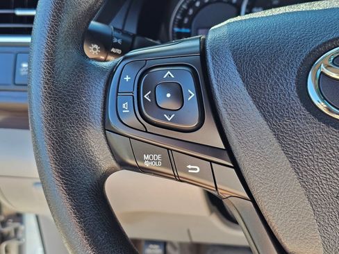 Used 2015 Toyota Camry LE FWD image 34