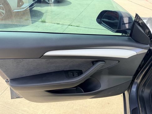 Used 2021 Tesla Model 3 Standard Range Plus RWD image 16