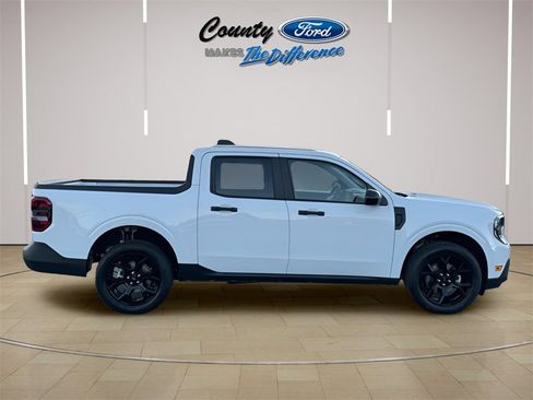 New 2025 Ford Maverick XLT w/ XLT Luxury Package image 22