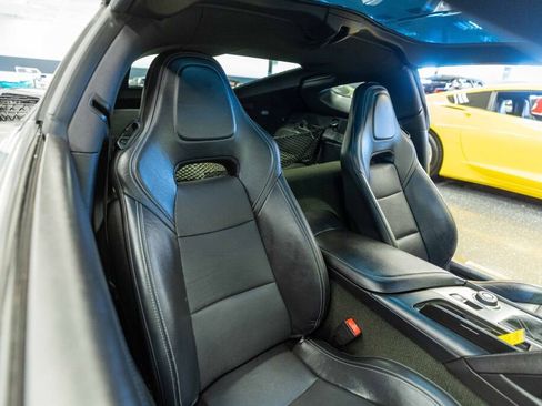 Used 2015 Chevrolet Corvette Stingray Coupe image 12