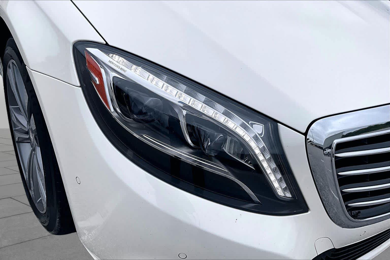 Used 2017 Mercedes-Benz S 550 4MATIC Sedan image 28