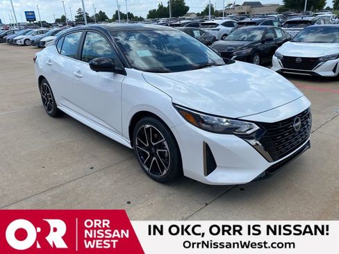 New 2025 Nissan Sentra SR w/ SR Premium Package image 7