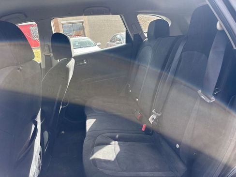 Used 2013 Nissan Rogue S image 9