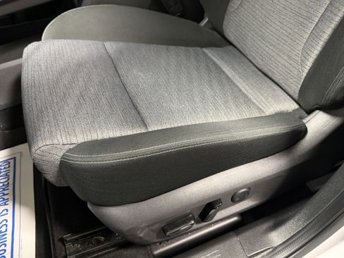 Used 2023 Nissan Rogue SV image 21