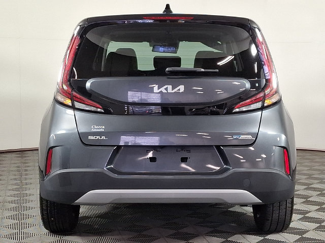 Used 2023 Kia Soul EX FWD image 8