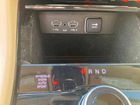 Used 2021 Jeep Grand Cherokee L Limited AWD/4WD image 20