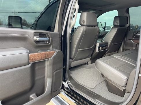 Used 2022 GMC Sierra 2500 Denali w/ Denali Ultimate Package image 22