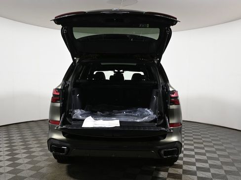 New 2026 BMW X5 xDrive40i w/ M Sport Package AWD/4WD image 36