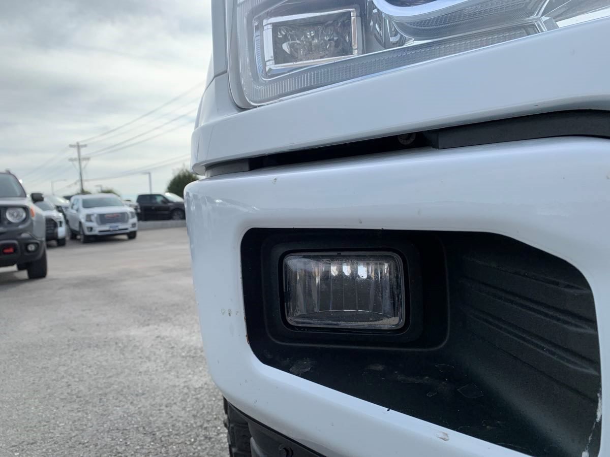 Used 2019 Ford F150 Lariat w/ Equipment Group 502A Luxury AWD/4WD image 10