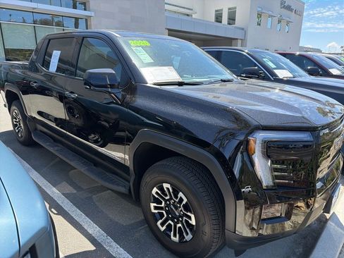 Certified 2026 GMC Sierra EV Elevation AWD/4WD image 6