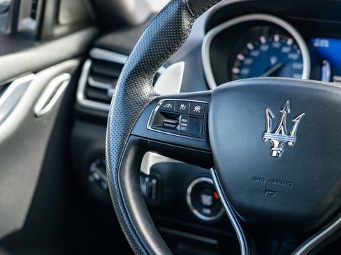 Used 2018 Maserati Ghibli S GranSport Q4 image 23