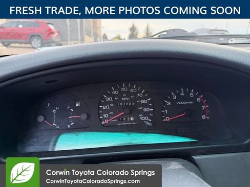 Used 1995 Nissan Pathfinder 4WD image 10