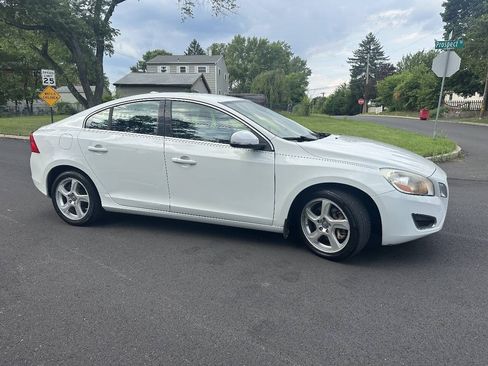 Used 2012 Volvo S60 T5 FWD image 5