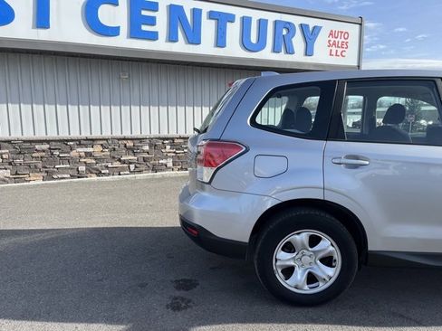 Used 2018 Subaru Forester 2.5i image 12