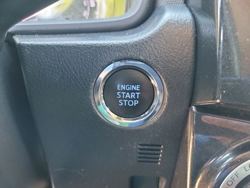 Used 2024 Toyota 4Runner TRD Off-Road image 12