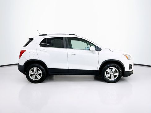 Used 2016 Chevrolet Trax LT image 10