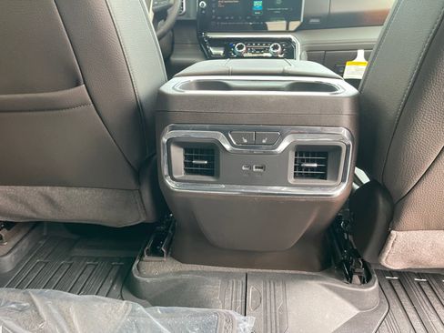 Used 2024 GMC Sierra 1500 Denali w/ Denali Reserve Package image 26