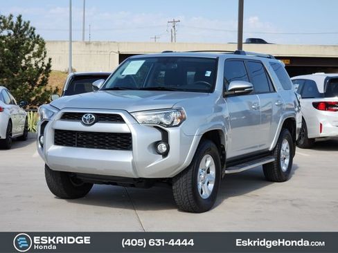 Used 2019 Toyota 4Runner SR5 Premium AWD/4WD image 3