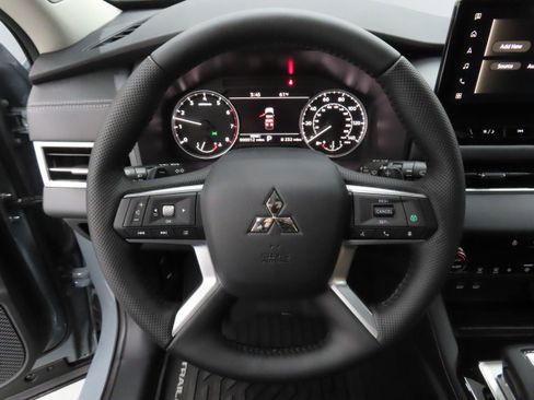 New 2026 Mitsubishi Outlander AWD image 14
