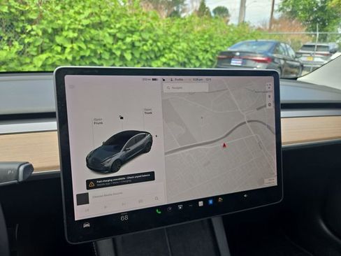 Used 2021 Tesla Model 3 Long Range AWD/4WD image 9